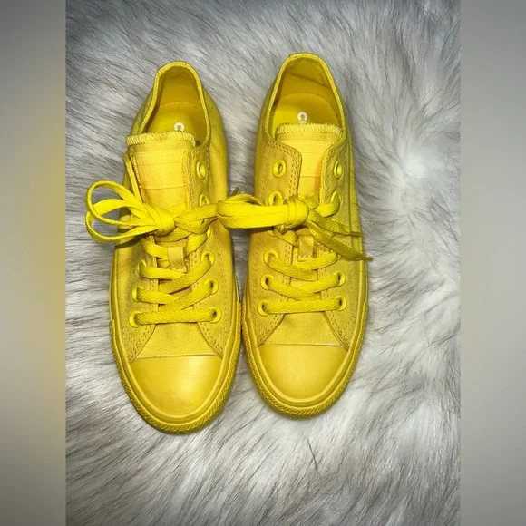 NWOB CONVERSE All Stars Low Top CTAS OX AURORA YELLOW - Picture 1 of 6